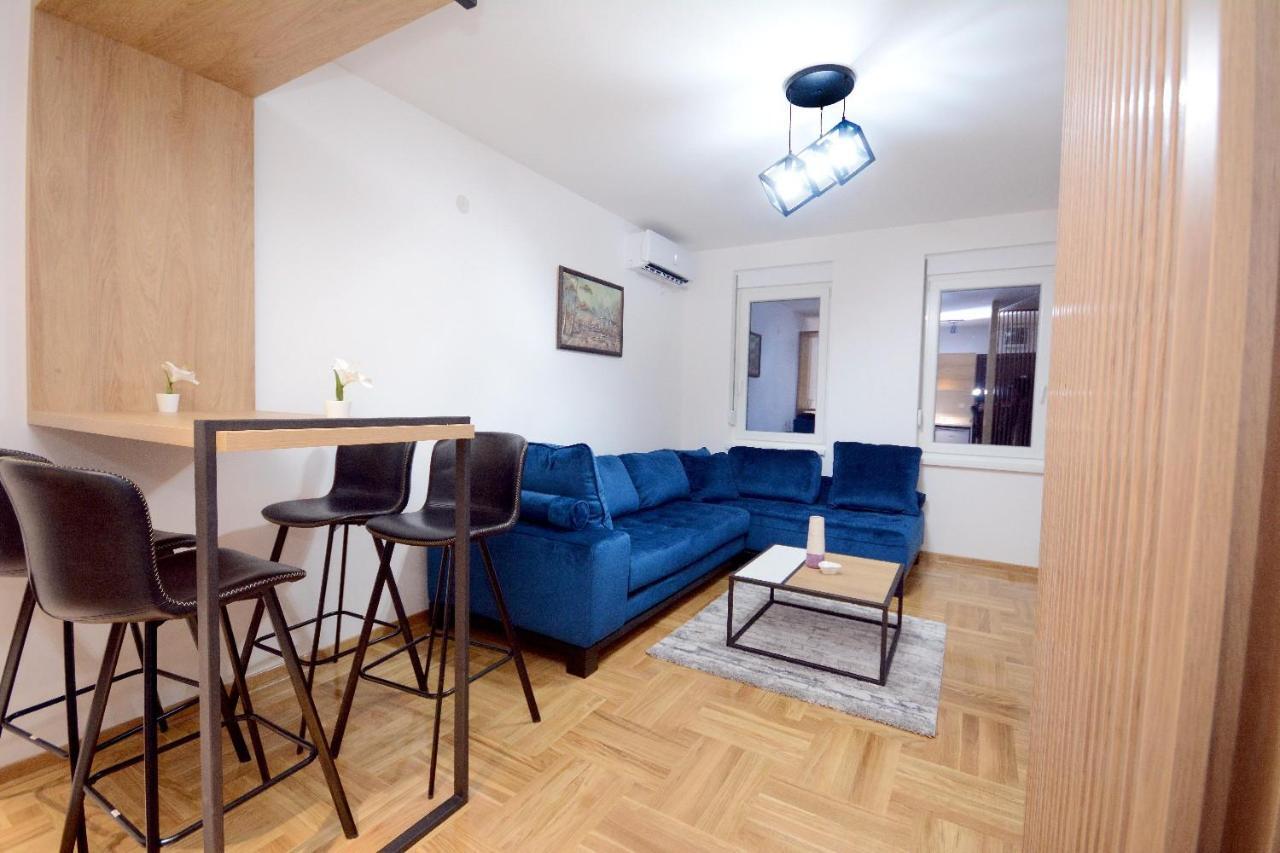 Appartement Cvetkovic Lux Аpartmani & Free Garaza à Vrnjačka Banja Extérieur photo
